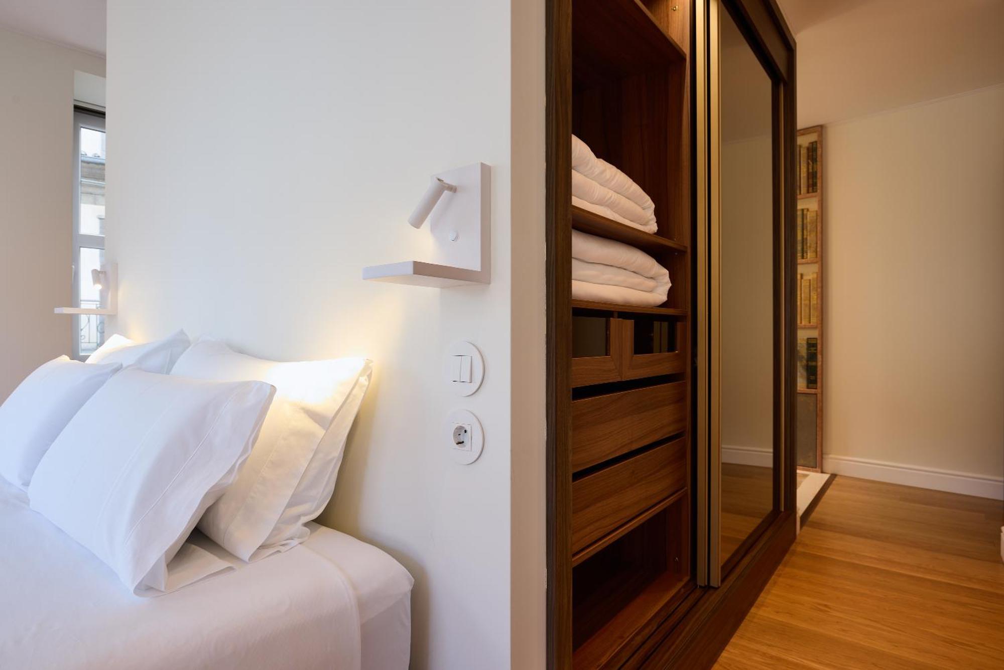 Flh Porto Clerigos Luxury Apartments Стая снимка