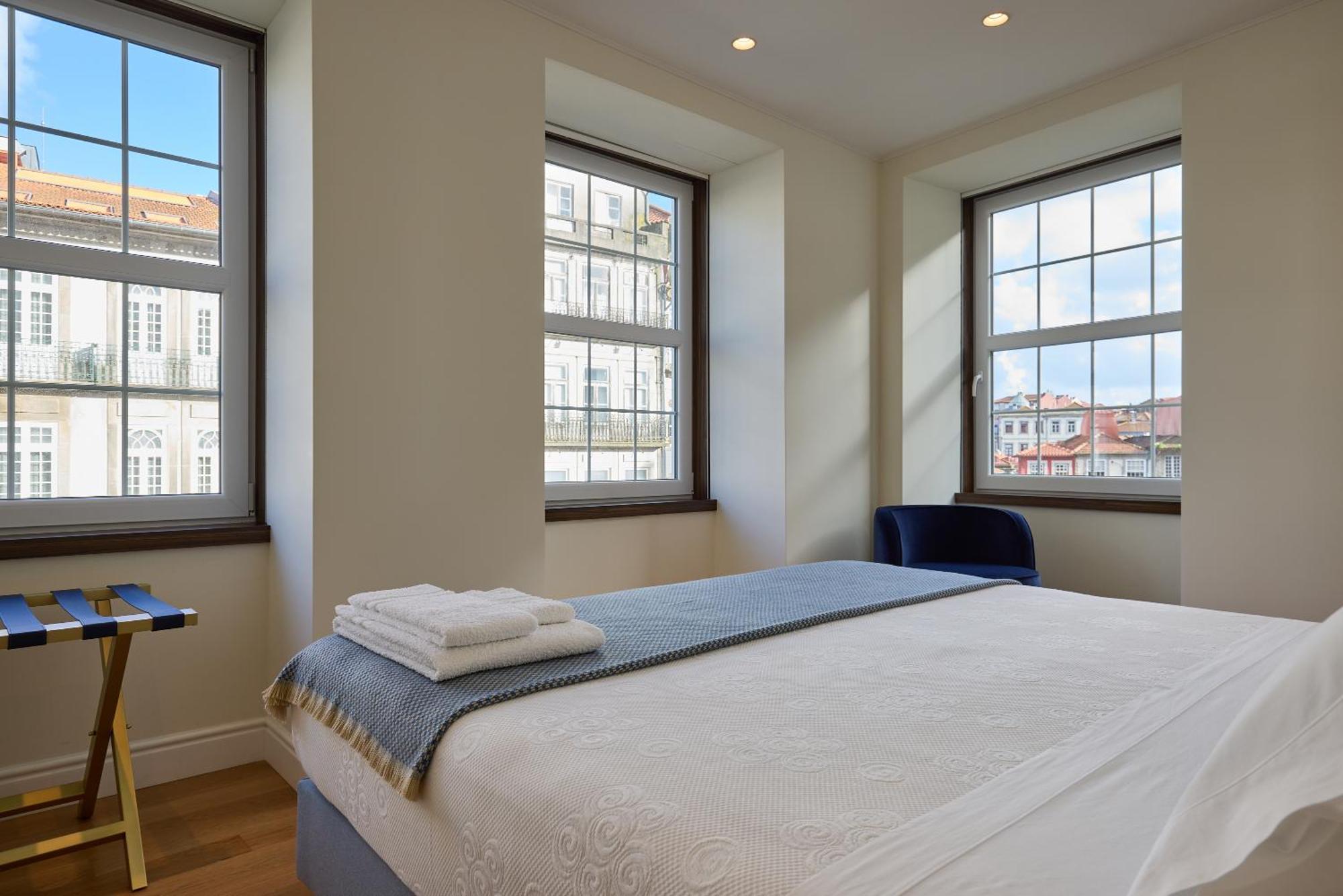 Flh Porto Clerigos Luxury Apartments Стая снимка